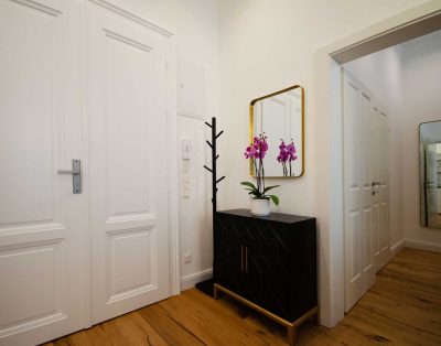 Modern City Apartment in Vienna: Stylish, Central & Exceptional Comfort